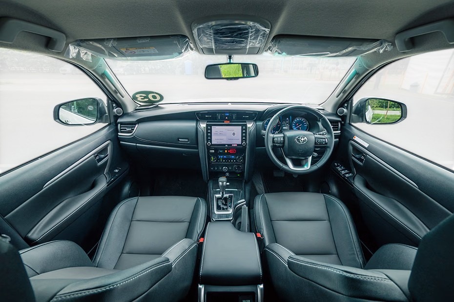 Toyota Fortuner automatic 2024 